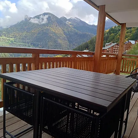 L'eden Roc - T2 Confortable Au Pied Des Pistes, Vue Sur La Vallée Appartement Saint-Jean-dʼAulps
